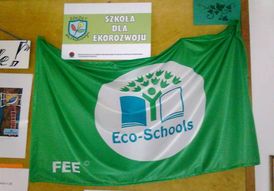 flaga certyfikatu eco school